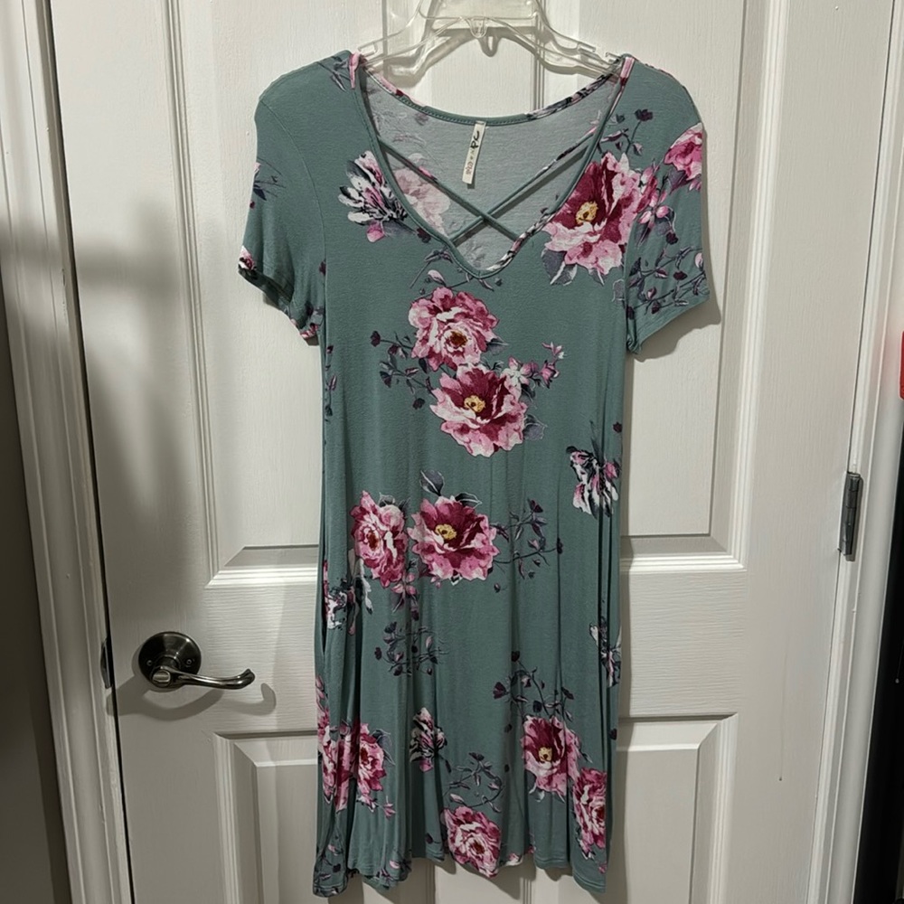 Dress with pockets